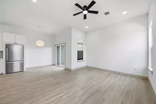 7555 & 7646 Calhoun Rd, Houston, TX 77033 - Photo 11