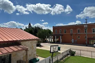 326 W Colorado St, La Grange, TX 78945 - Photo 33