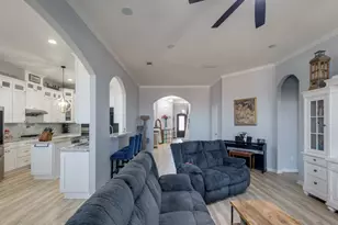 3219 Birkhill Ct, Bay City, TX 77414 - Photo 9