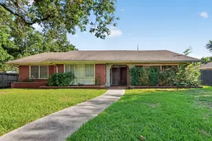 2526 Gramercy St, Houston, TX 77030 - Photo 1