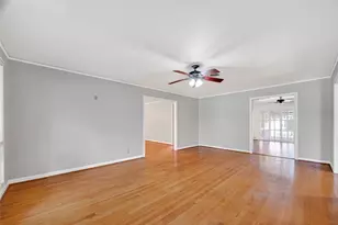 2526 Gramercy St, Houston, TX 77030 - Photo 7