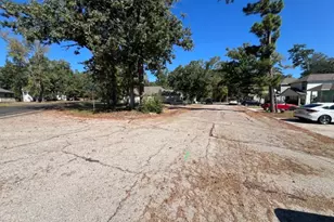 24604 Pools Creek Way, Huntsville, TX 77320 - Photo 3