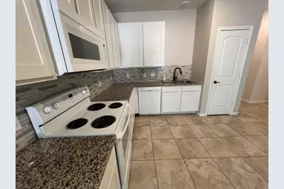 24604 Pools Creek Way, Huntsville, TX 77320 - Photo 9