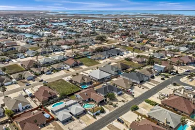 13833 Flintlock Drive, Corpus Christi, TX 78418 - Photo 45