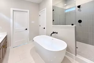 1806 Line St, Houston, TX 77009 - Photo 19