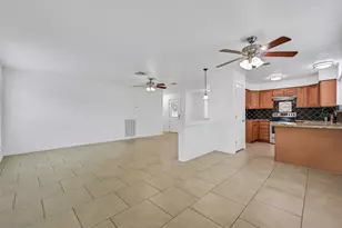 2414 Heather Ridge Ct, Webster, TX 77598 - Photo 13