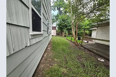 822 Woodhue Street, Channelview, TX 77530 - Photo 13