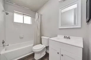 7818 Hiawatha St, Baytown, TX 77521 - Photo 17