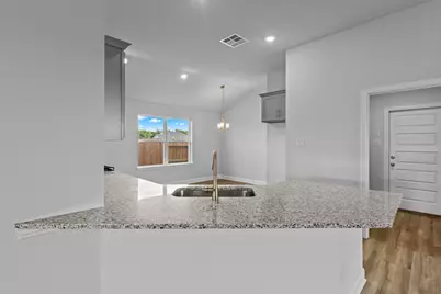 2233 W Post Oak Circle, Dayton, TX 77535 - Photo 11