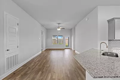 2233 W Post Oak Circle, Dayton, TX 77535 - Photo 7