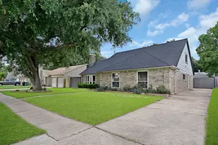 12714 Huntington Field Dr, Houston, TX 77099 - Photo 3