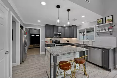 12714 Huntington Field Drive, Houston, TX 77099 - Photo 11