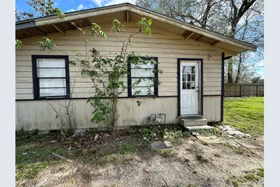 208 S Colbert Street, Dayton, TX 77535 - Photo 15