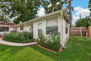 10062 Warwana Rd, Houston, TX 77080 - Photo 39