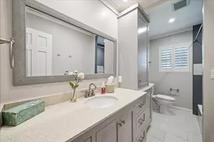 10106 Candlewood Dr, Houston, TX 77042 - Photo 17