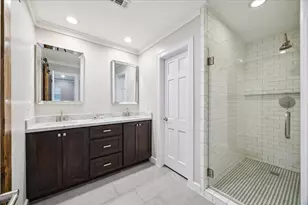 10106 Candlewood Dr, Houston, TX 77042 - Photo 15