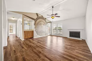 1202 Thorpe Ln, San Marcos, TX 78666 - Photo 7