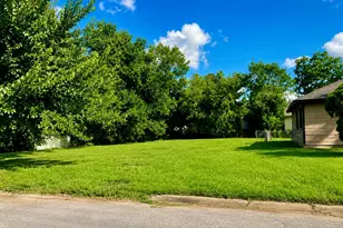 5930 Southlark St, Houston, TX 77033 - Photo 1