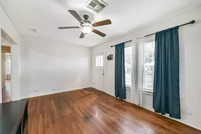 810 10th Avenue N, Texas City, TX 77590 - Photo 7