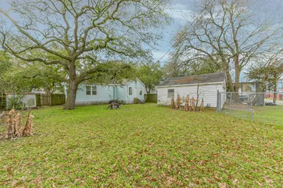 810 10th Avenue N, Texas City, TX 77590 - Photo 27