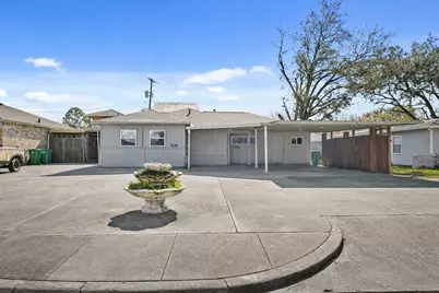 605 West Avenue, Pasadena, TX 77502 - Photo 1