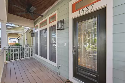 1537 Alexander Street, Houston, TX 77008 - Photo 3