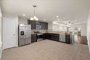 2811 Cone Flower Dr, Richmond, TX 77469 - Photo 13
