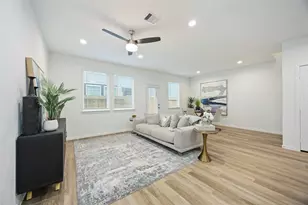 7715 Inwood Hls Ln, Houston, TX 77088 - Photo 7