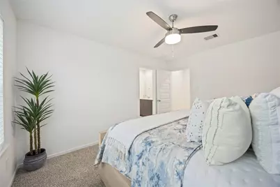 7715 Inwood Hills Lane, Houston, TX 77088 - Photo 23