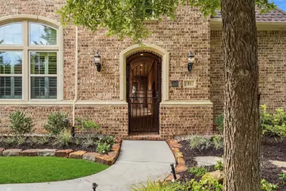 51 Woodglade Way, The Woodlands, TX 77375 - Photo 3