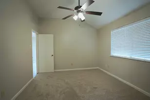 106 Coffee Ln, Lake Jackson, TX 77566 - Photo 17