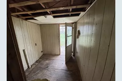 509 N Waggoner Street, Electra, TX 76360 - Photo 11