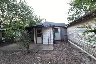 509 N Waggoner St, Electra, TX 76360 - Photo 13