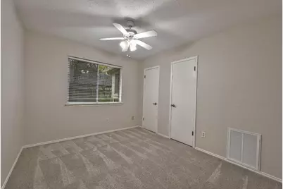 2011 Creek Valley Lane, Sugar Land, TX 77478 - Photo 11