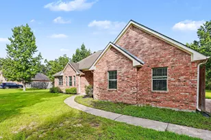 16109 McQueen Rd, Conroe, TX 77302 - Photo 3