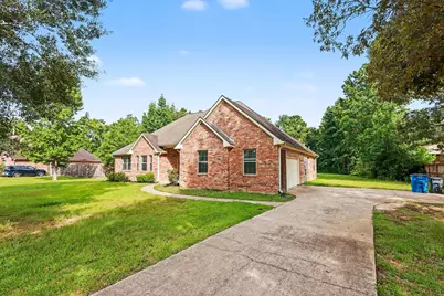 16109 McQueen Road, Conroe, TX 77302 - Photo 5