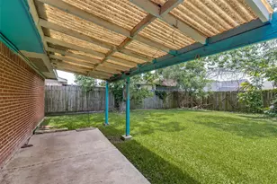 1745 Dolphin Dr, Seabrook, TX 77586 - Photo 21