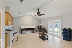 1745 Dolphin Dr, Seabrook, TX 77586 - Photo 7