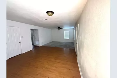 4715 16th Street #B, Bacliff, TX 77518 - Photo 3