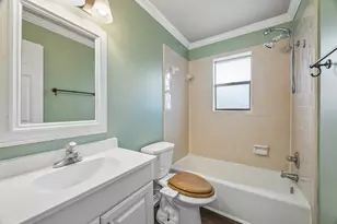 511 Debbie Ln, Alvin, TX 77511 - Photo 7