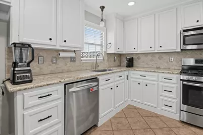 1111 Timbergrove Lane, Houston, TX 77008 - Photo 11