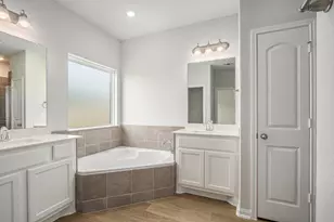 411 Wellshire Dr, West Columbia, TX 77486 - Photo 15