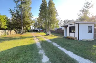 102 County Rd 3479J, Cleveland, TX 77327 - Photo 9