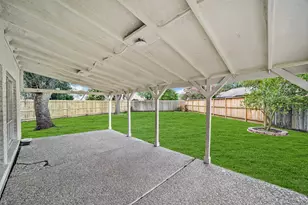 2303 Willow Lake Dr, Houston, TX 77077 - Photo 19