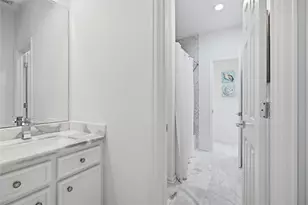 320 Harborside Cir, Kemah, TX 77565 - Photo 23