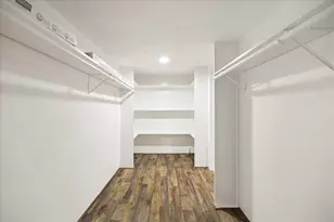 1309 Centennial Dr, Houston, TX 77055 - Photo 23