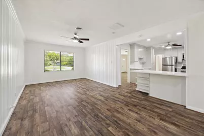 1309 Centennial Drive, Houston, TX 77055 - Photo 9