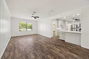 1309 Centennial Dr, Houston, TX 77055 - Photo 7