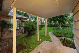 1309 Centennial Dr, Houston, TX 77055 - Photo 23