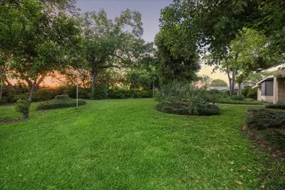 1309 Centennial Drive, Houston, TX 77055 - Photo 31